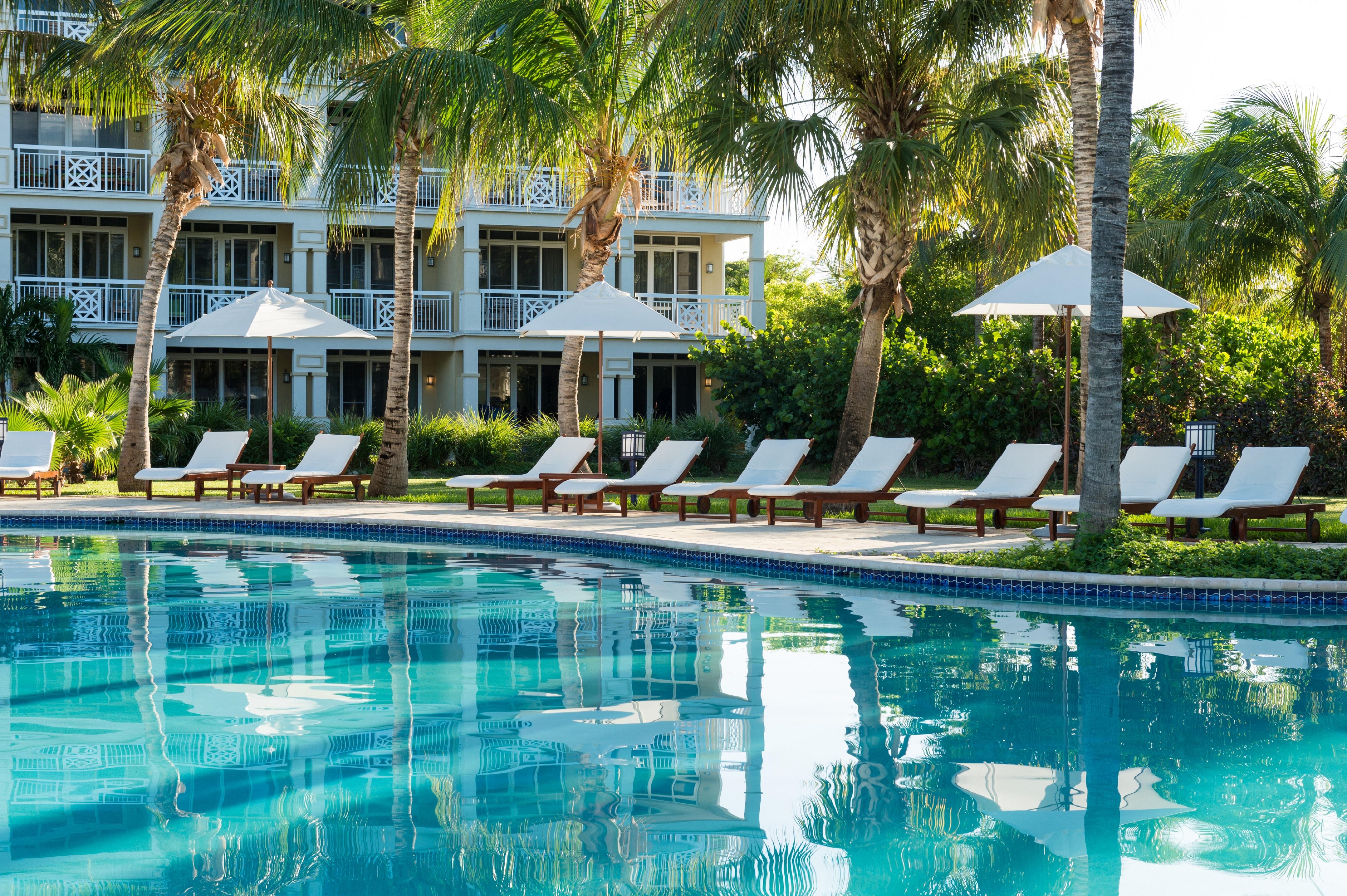 Alexandra Resort Грейс-Бэй Экстерьер фото